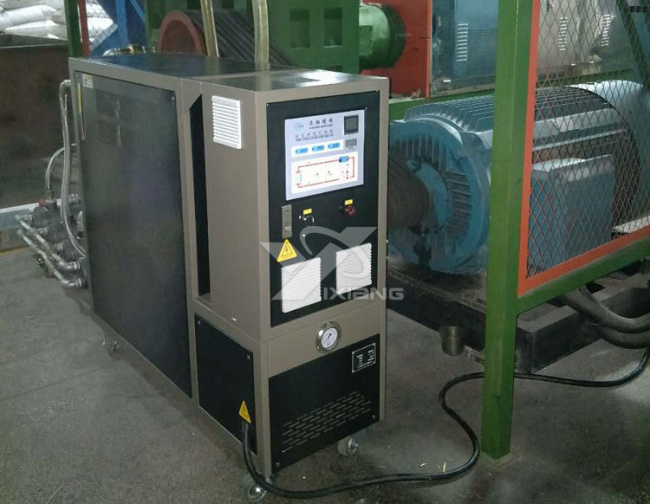 清溪涂料行業(yè)客戶現(xiàn)場(chǎng)圖片——模溫機(jī)