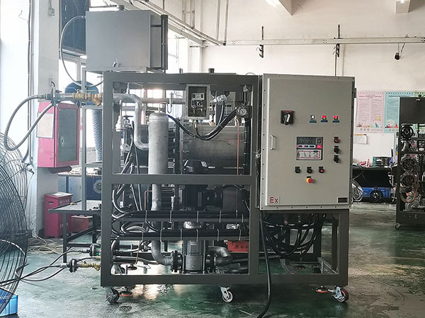 防爆模溫機(jī)，多用于易燃易爆等特種場所
